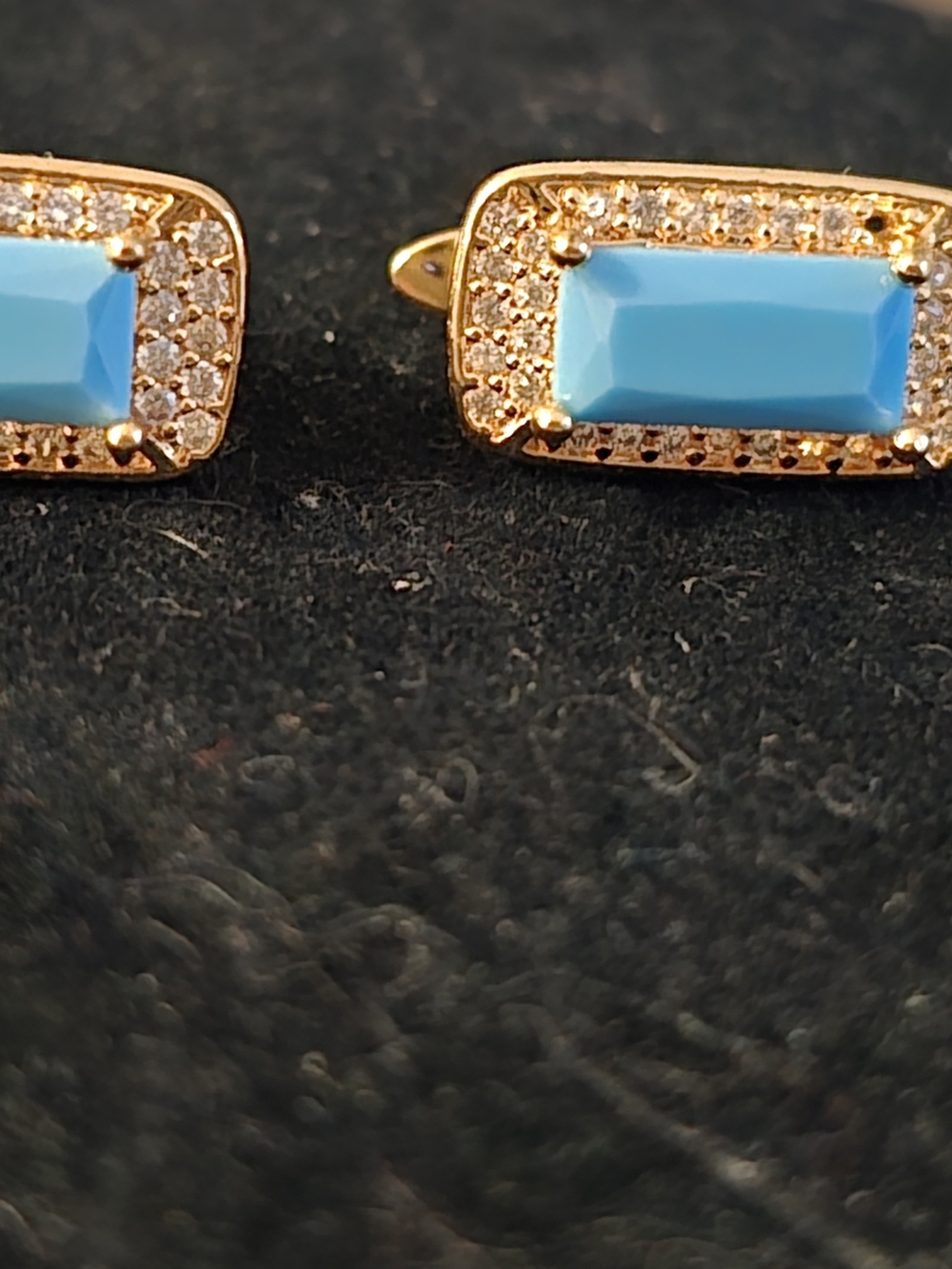 22kgp Dubai Jewelry Gold-Tone Blue Stone Halo Earrings
